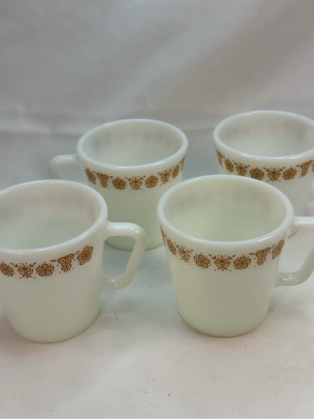 Vintage Pyrex Butterfly Gold 1410 Mugs Set of 4 Milk Glass 300ml USA 1970s